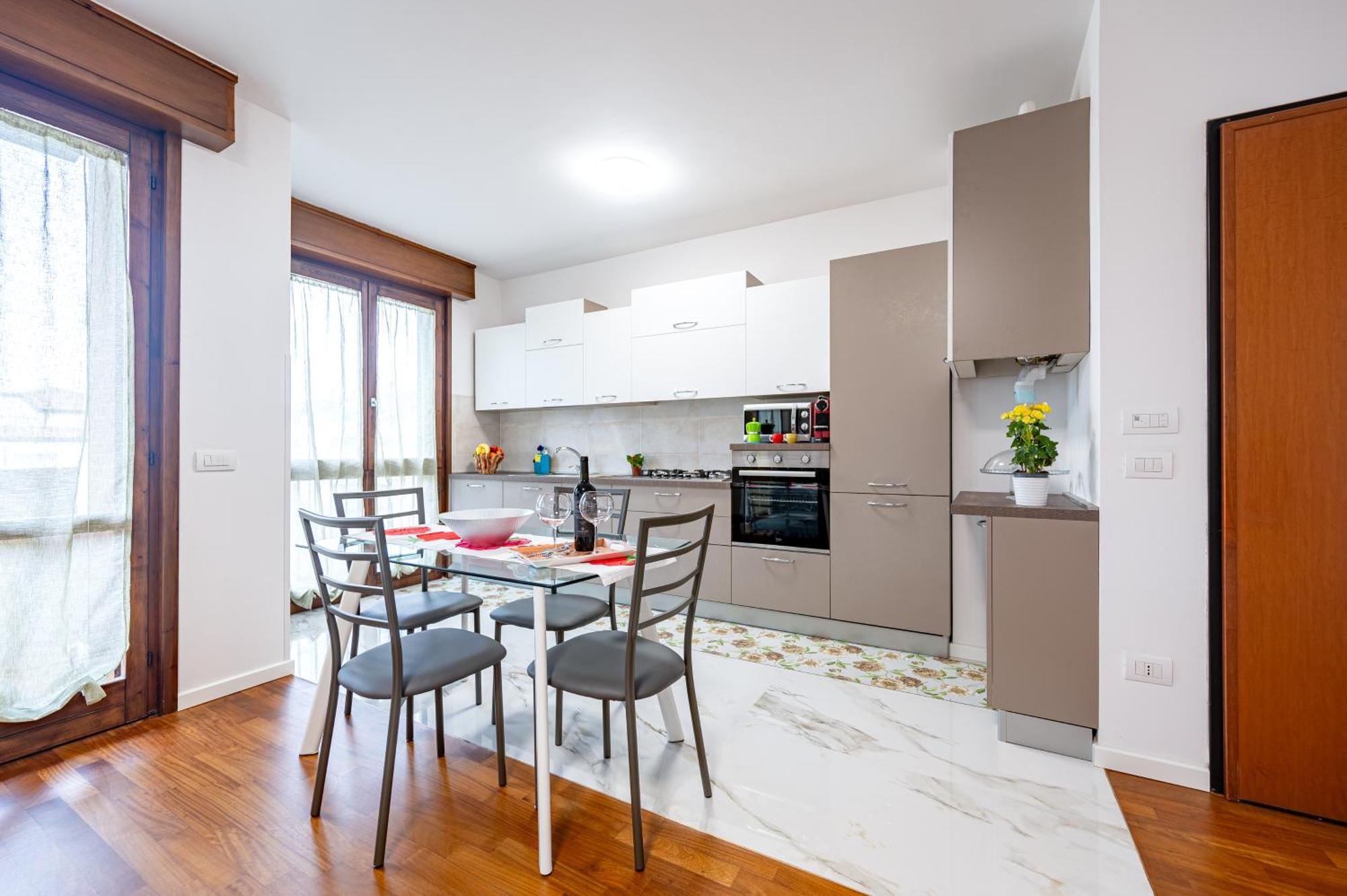 Picasso Residency Near Parma's Finest Gems Appartamento